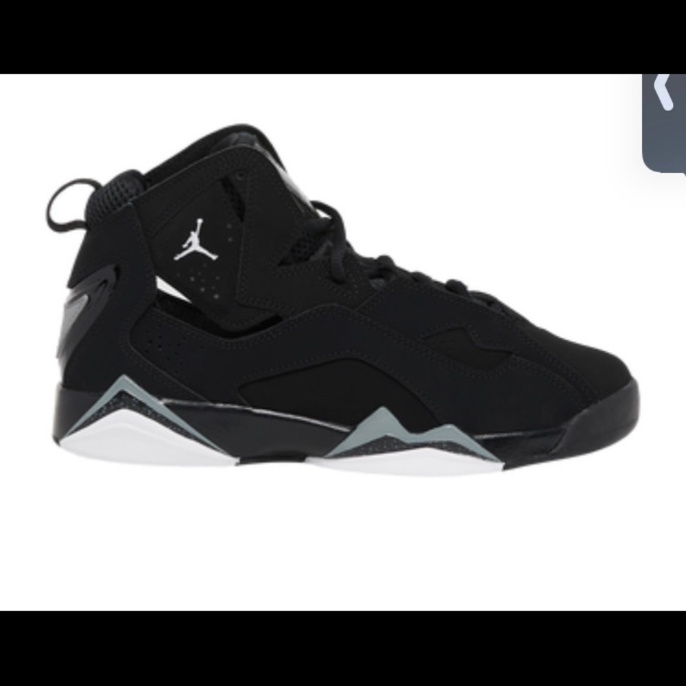 Brand new Jordan true flight 7gs and 8.5 women’s